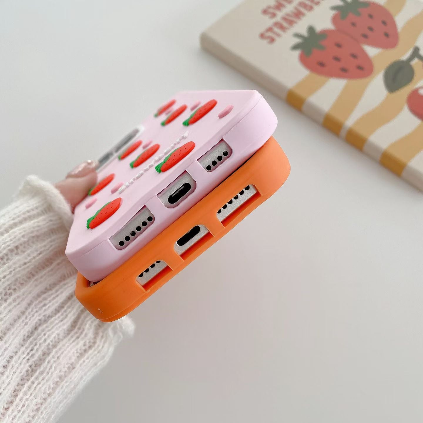 Cute 3D Strawberry Silicone Case for iPhone 17 17 Pro 17 Pro Max – Soft Shockproof Cover with Heart Decor and Kawaii Fruit Design